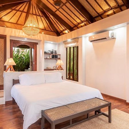 Villa Juan - A Beach Front Villa In General Luna Siargao Extérieur photo