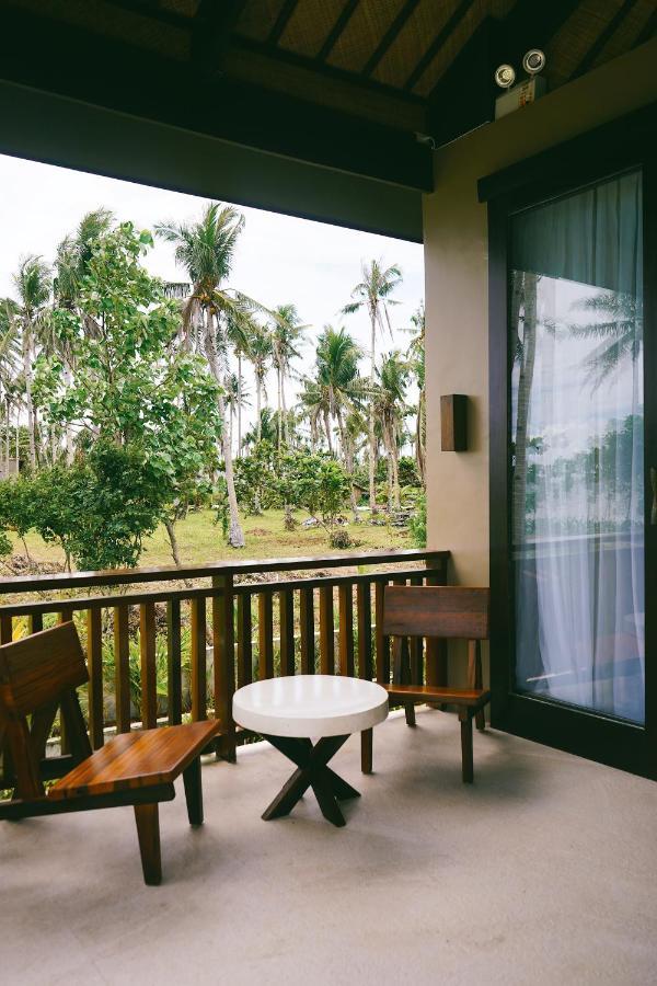 Villa Juan - A Beach Front Villa In General Luna Siargao Extérieur photo
